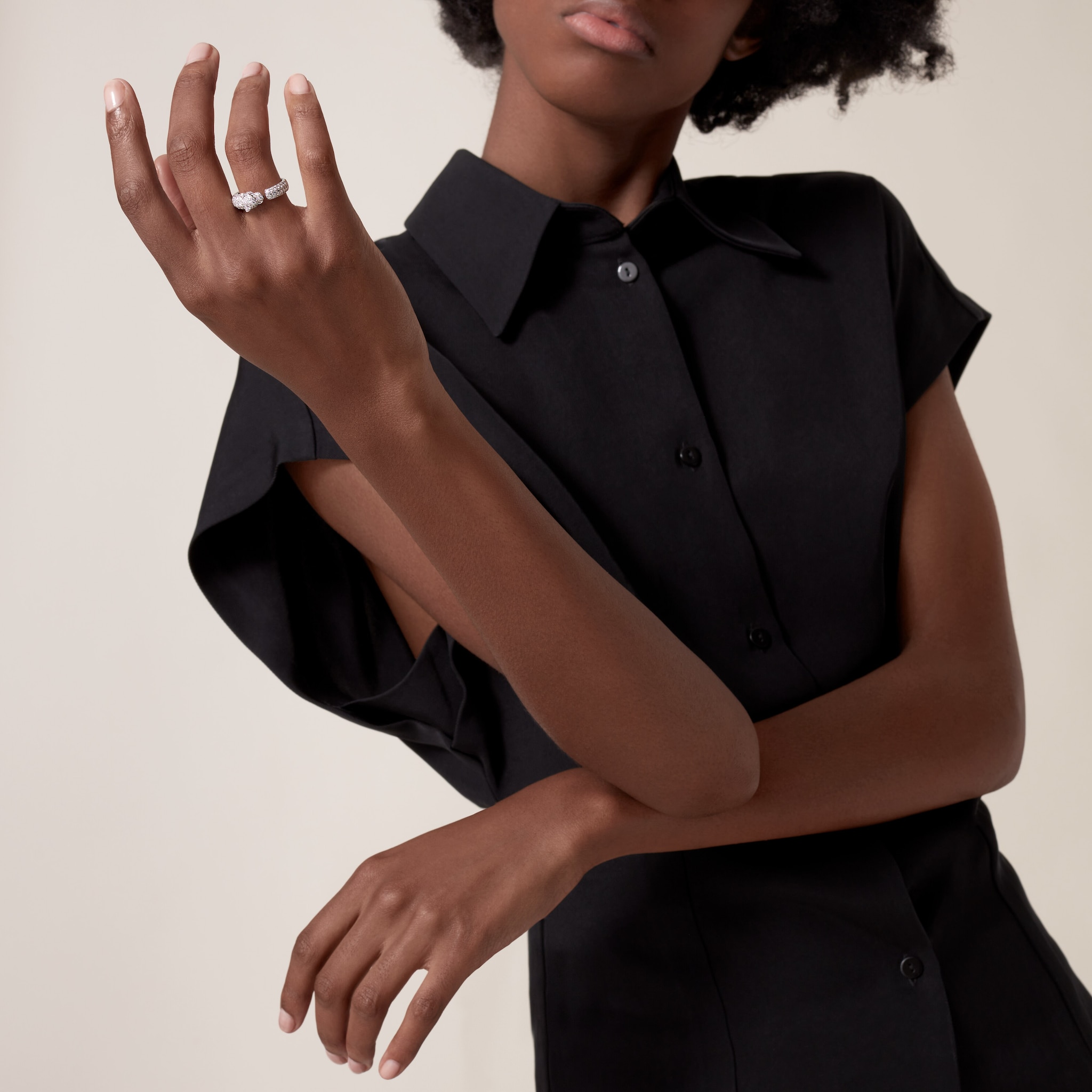 Panth&egrave;re de Cartier ring, small model, paved, image 2