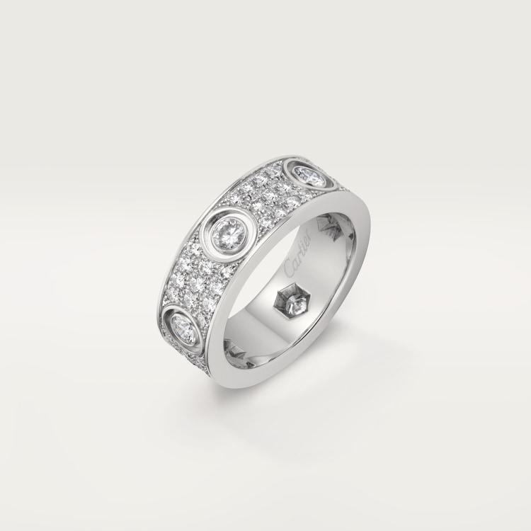 #LOVE# ring, diamond-paved