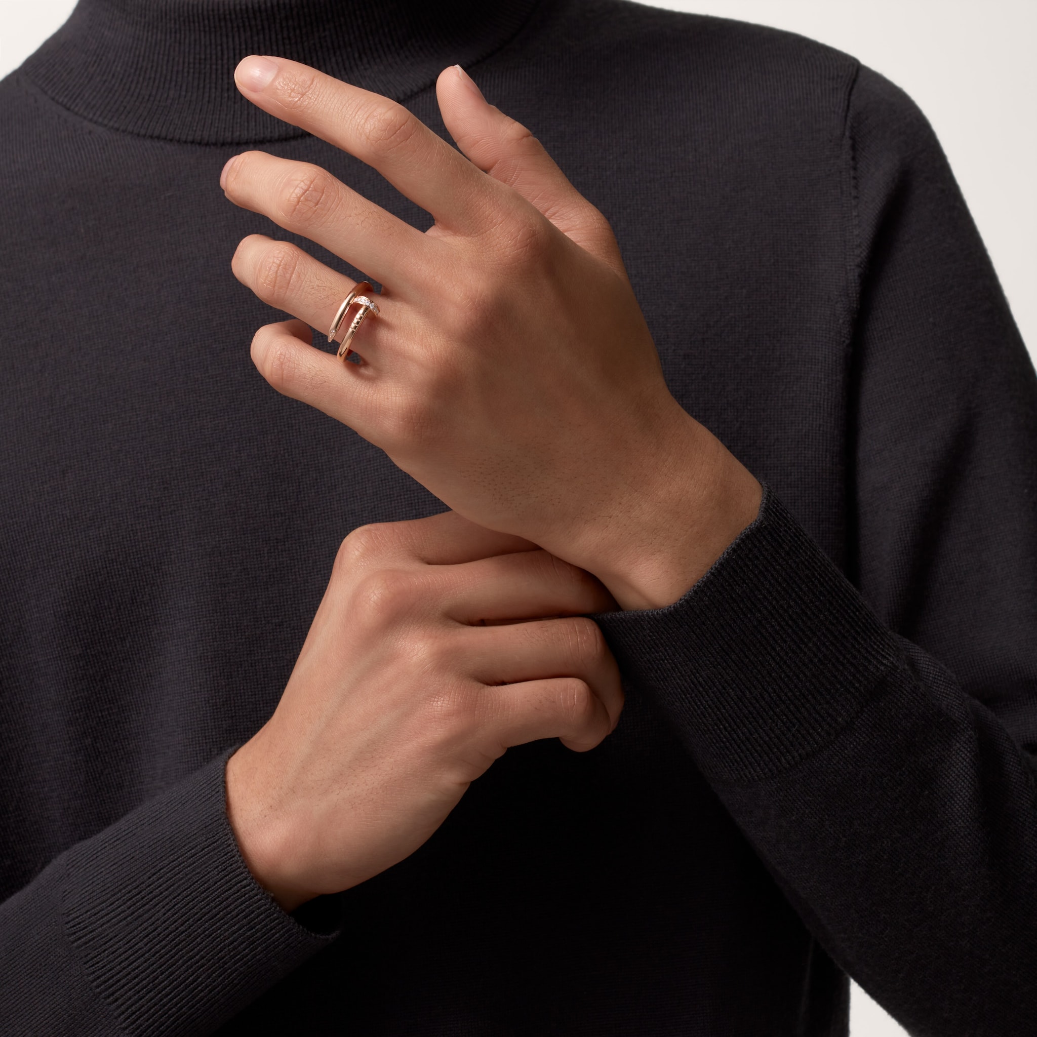 خاتم "جوست آن كلو"، موديل كلاسيكي، ماس