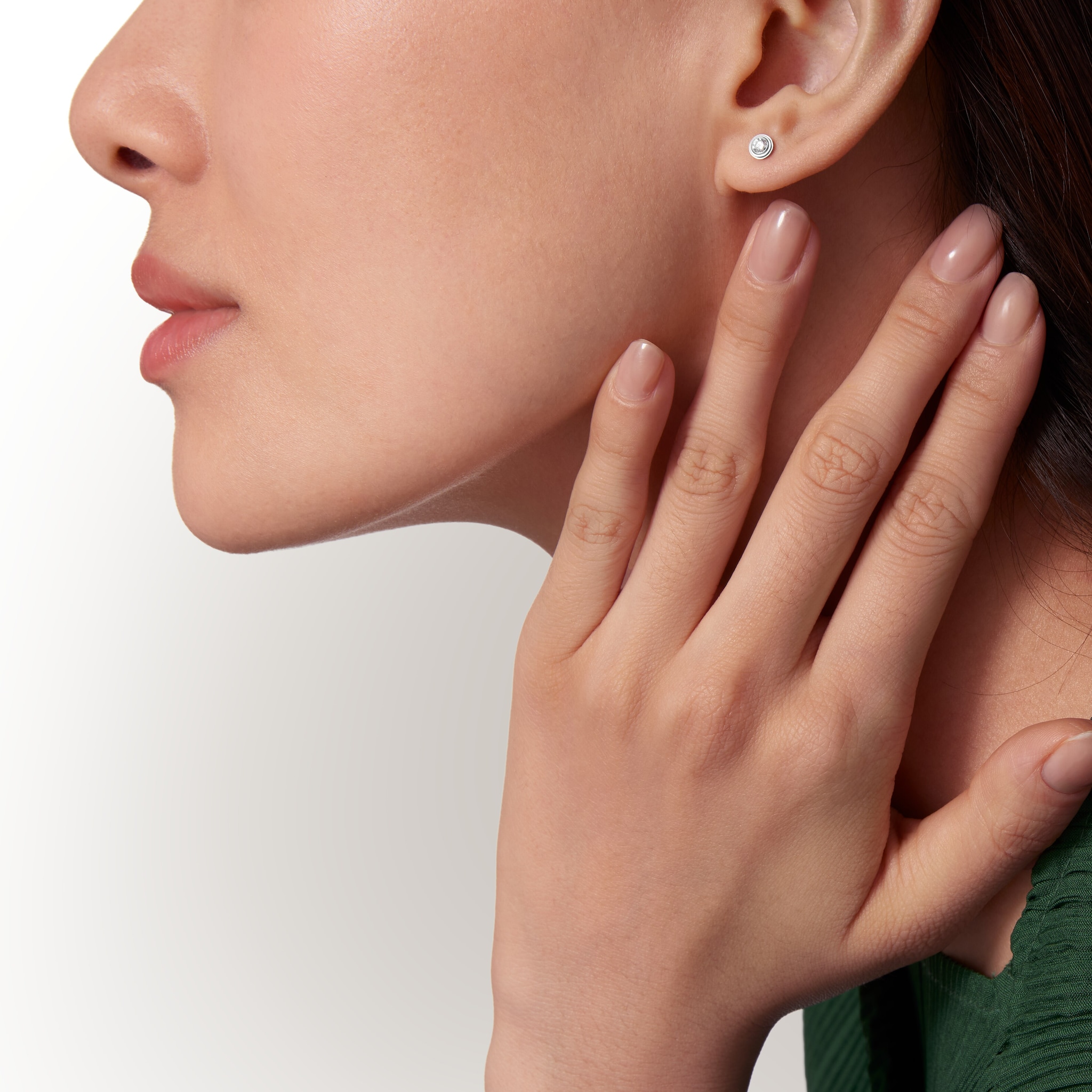 까르띠에 다무르 스터드 이어링, 브릴리언트 컷 다이아몬드 2개, 스몰(small) 모델