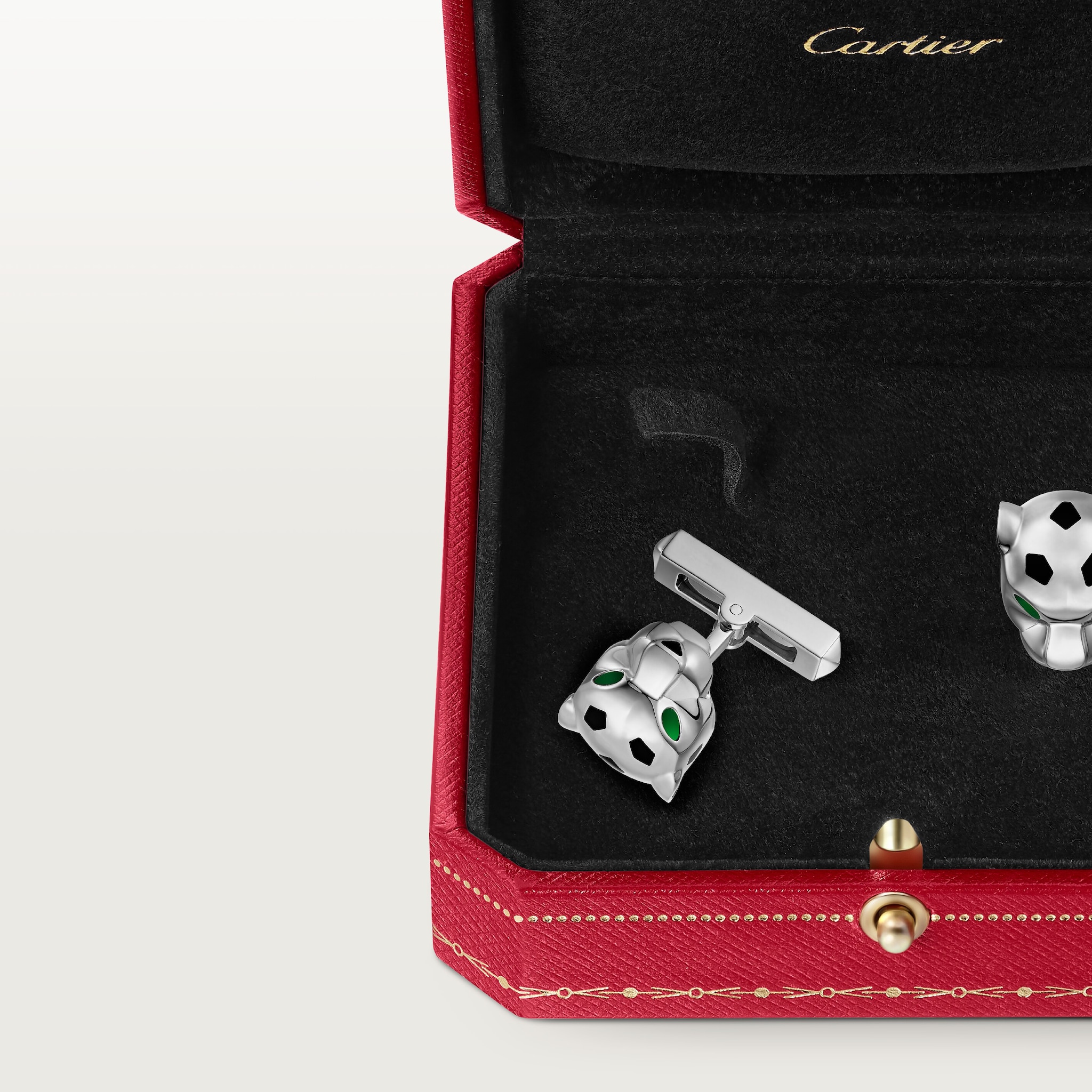 Panth&egrave;re de Cartier cufflinks, image 7
