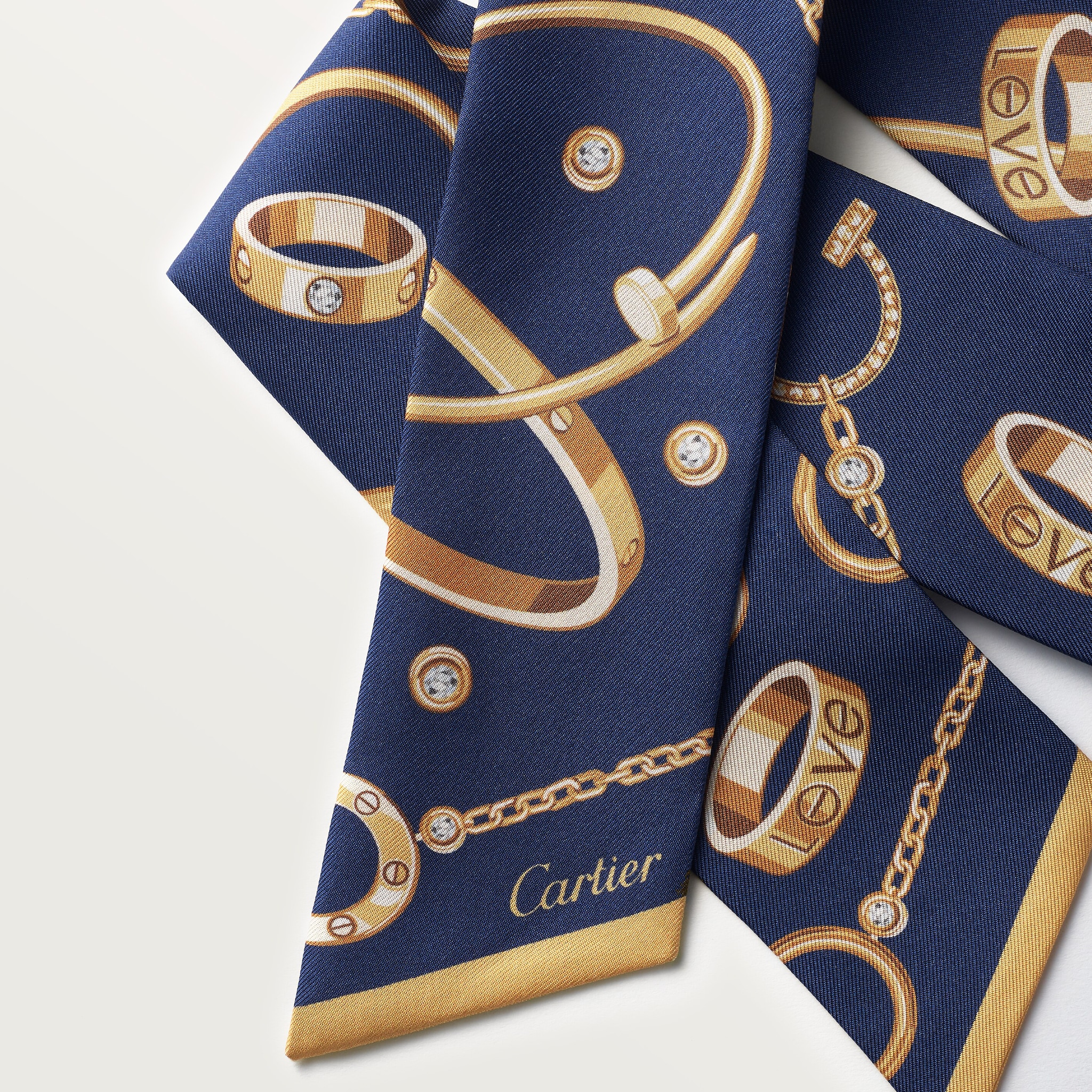 Precious Mundanity Bandeau