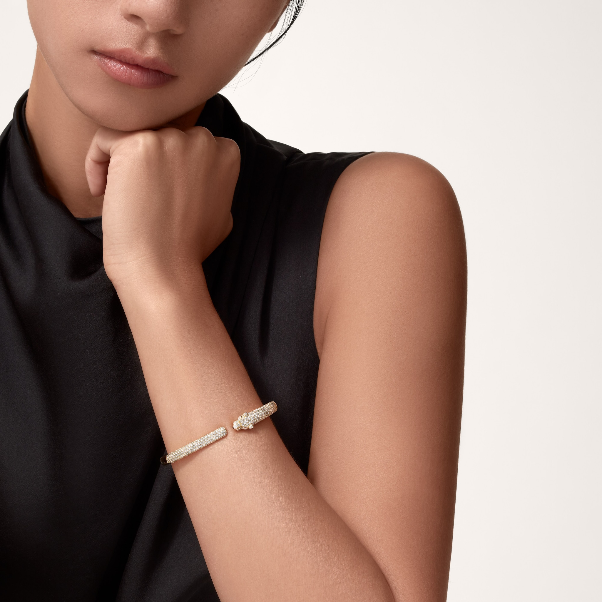 Panth&egrave;re de Cartier bracelet, small model, half-paved