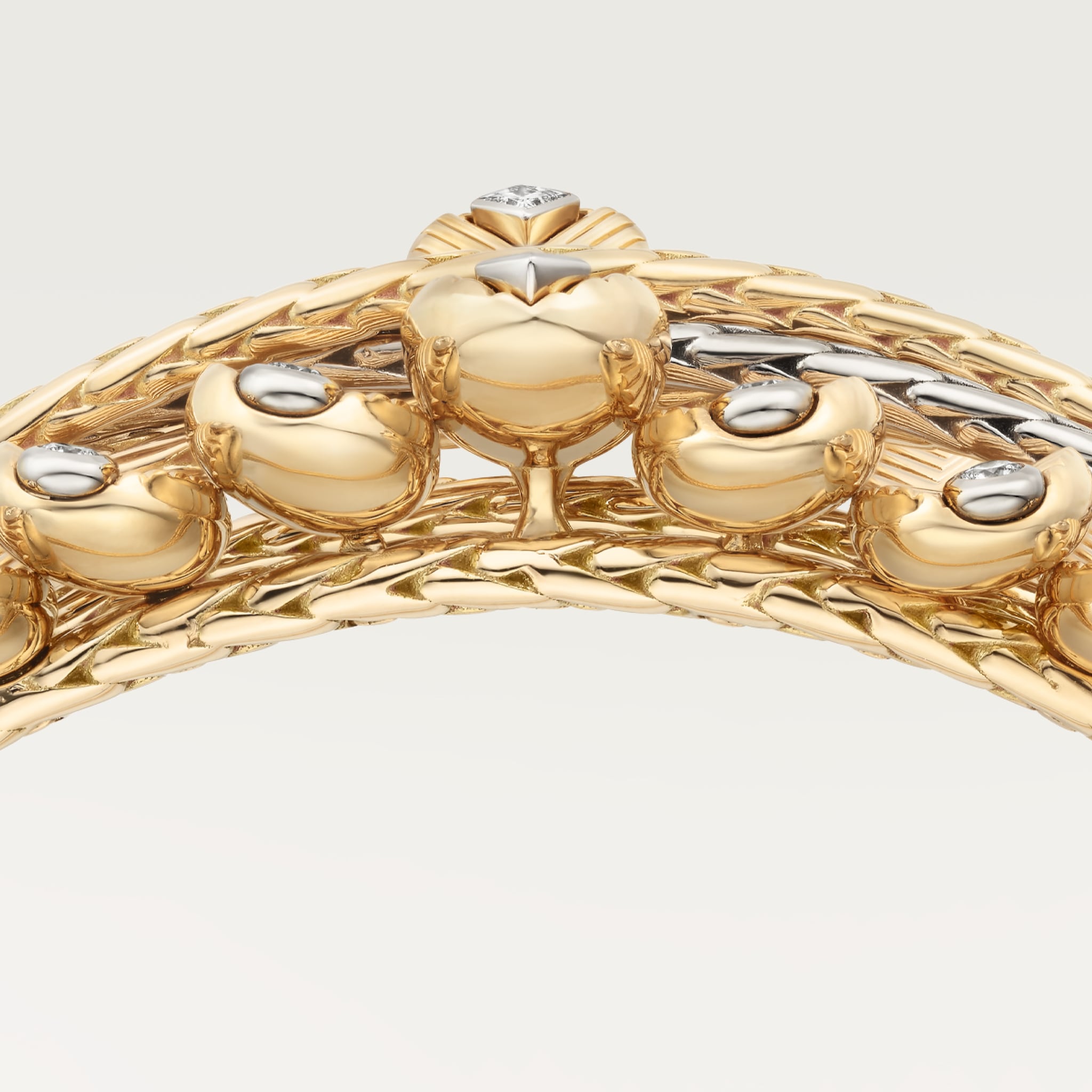 Grain de Caf&eacute; bracelet, diamonds