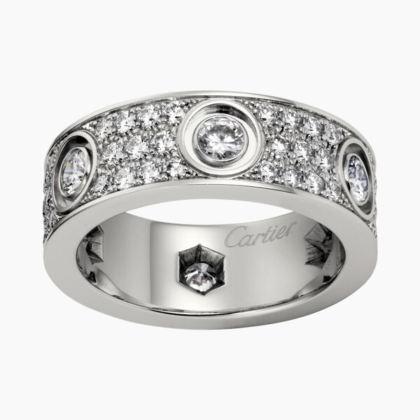 Кольцо LOVE, бриллиантовое паве