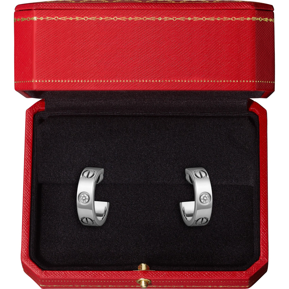 Серьги LOVE, 2 бриллианта