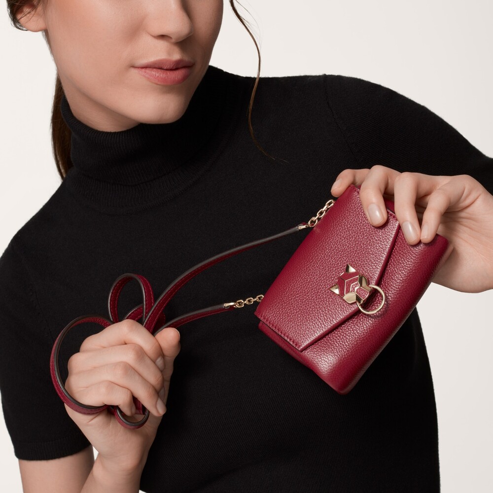 Кожаные аксессуары Panthère de Cartier, сумка на цепочке