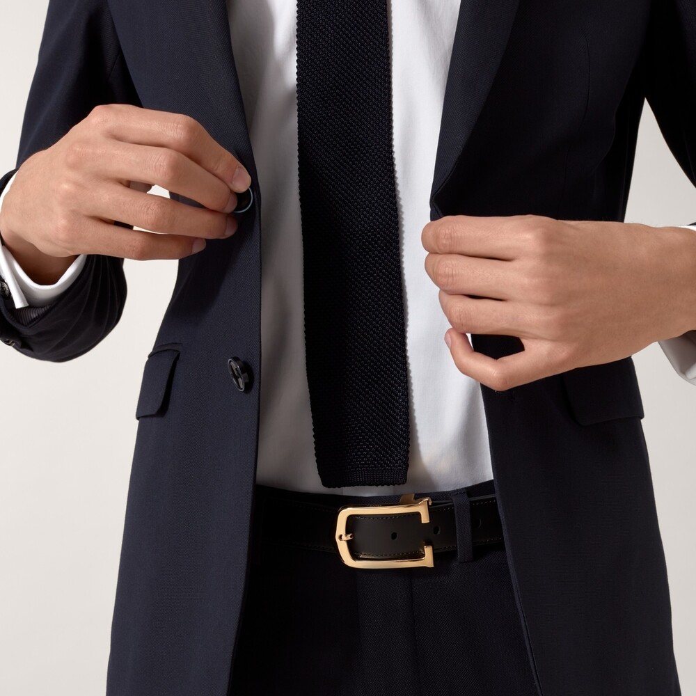 Ремень, мотив «удлиненная буква С»