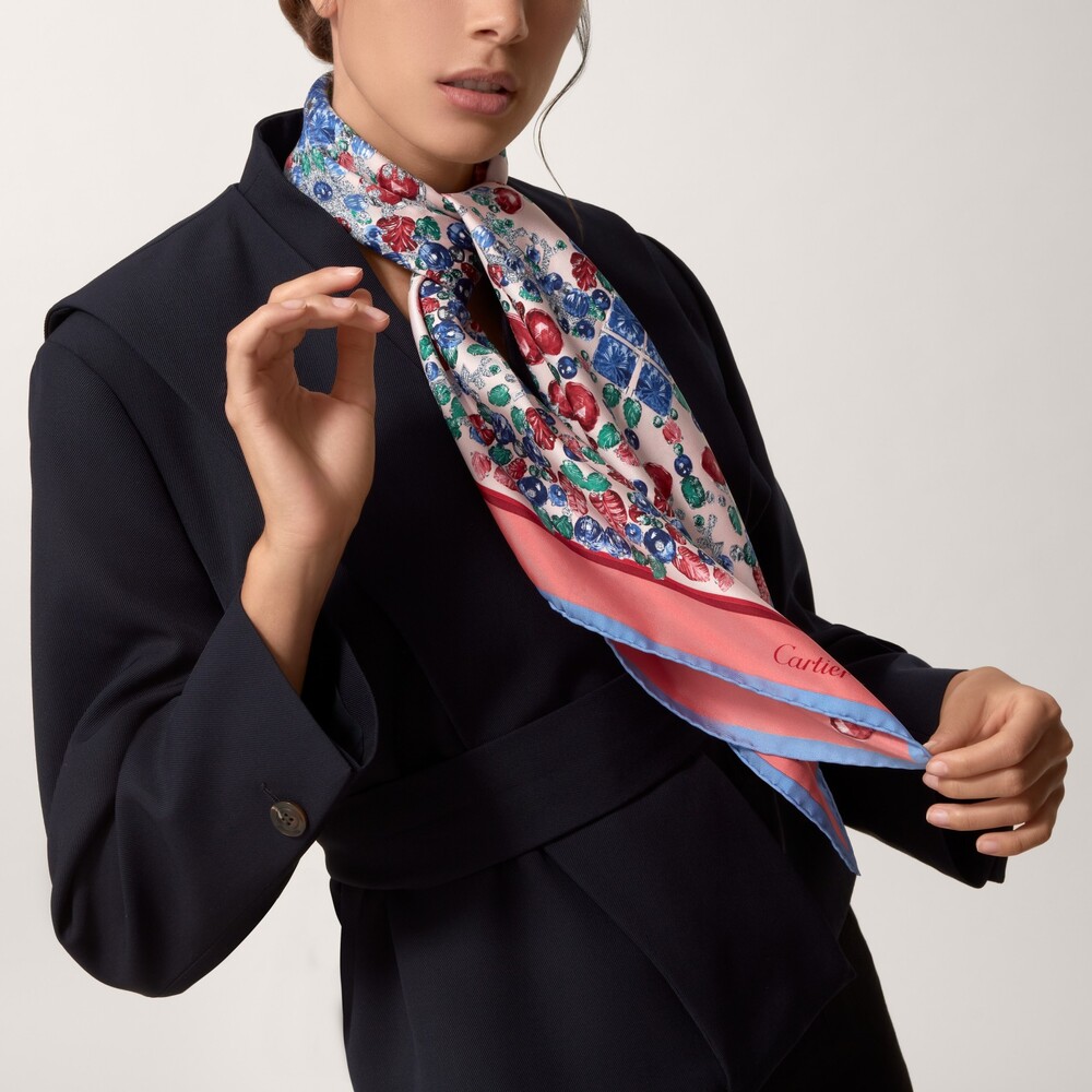 Платок Cartier Tutti Frutti 90 персикового цвета