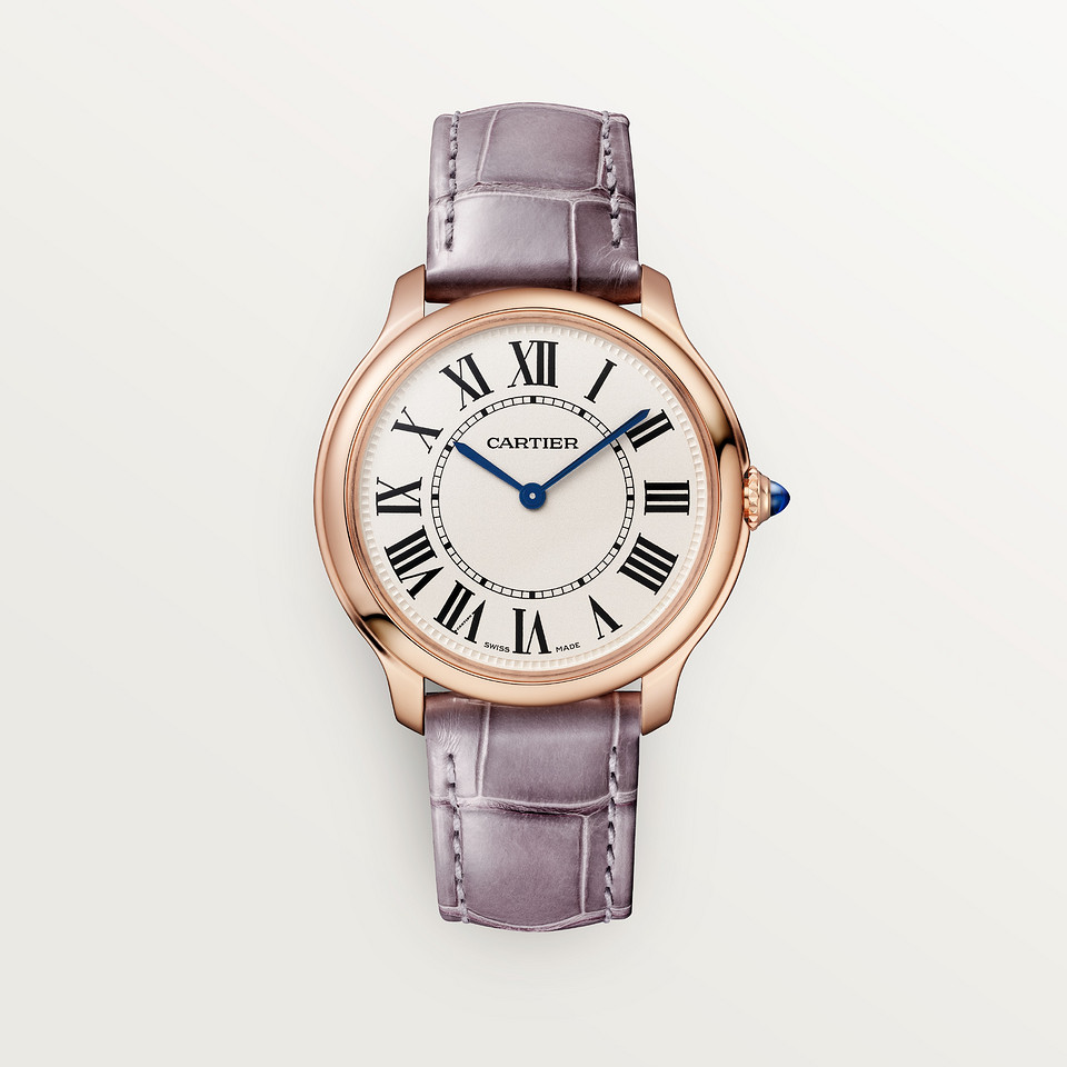 Бутик картье в баку. Cartier италия. Cartier италия. Дом фирмы картье в италии и пума на фасаде. Cartier love браслет.