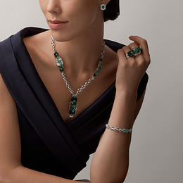 Sixième Sens par Cartier earrings, rock crystal, paved